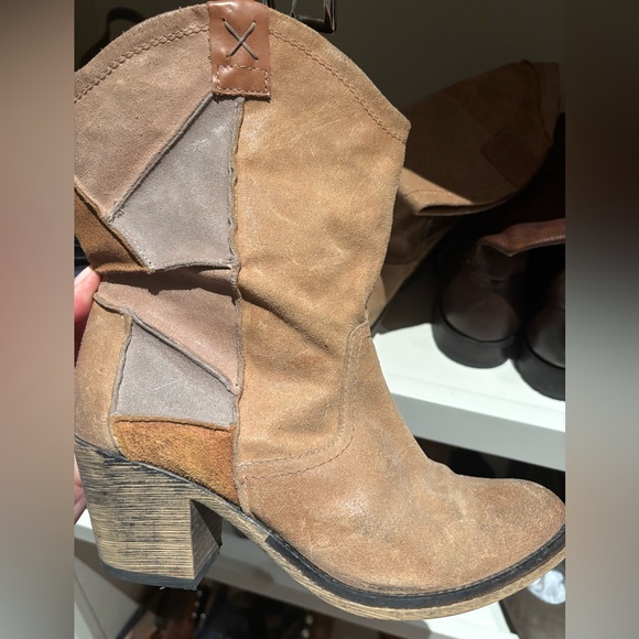 Steven by Steve Madden style Grit patchwork leather boots size 9 euc cowboy - Picture 1 of 3